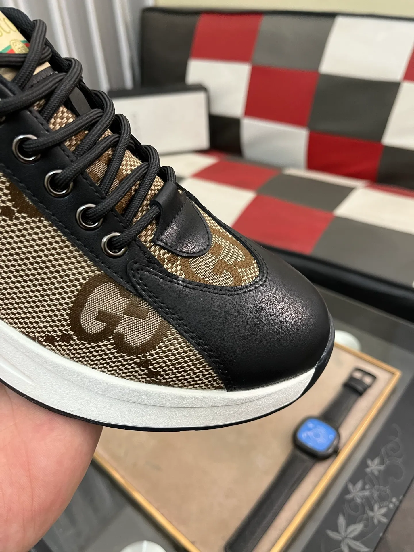 Men's shoes💰420⌚️⌚️[GUCCI] Gucci men's casual shoes are absolutely popular🔥The ultimate matching item for trendy men! The charm of super texture is irresistible, the main recommendation, the flower leather color is bright! The upper is made of high-quality cowhide with branded fabrics, pigskin lining for the feet, and wear-resistant rubber sole, which is noble and elegant! Extremely comfortable🎁🎁You can be as handsome as you want💪 38-442️⃣colors available